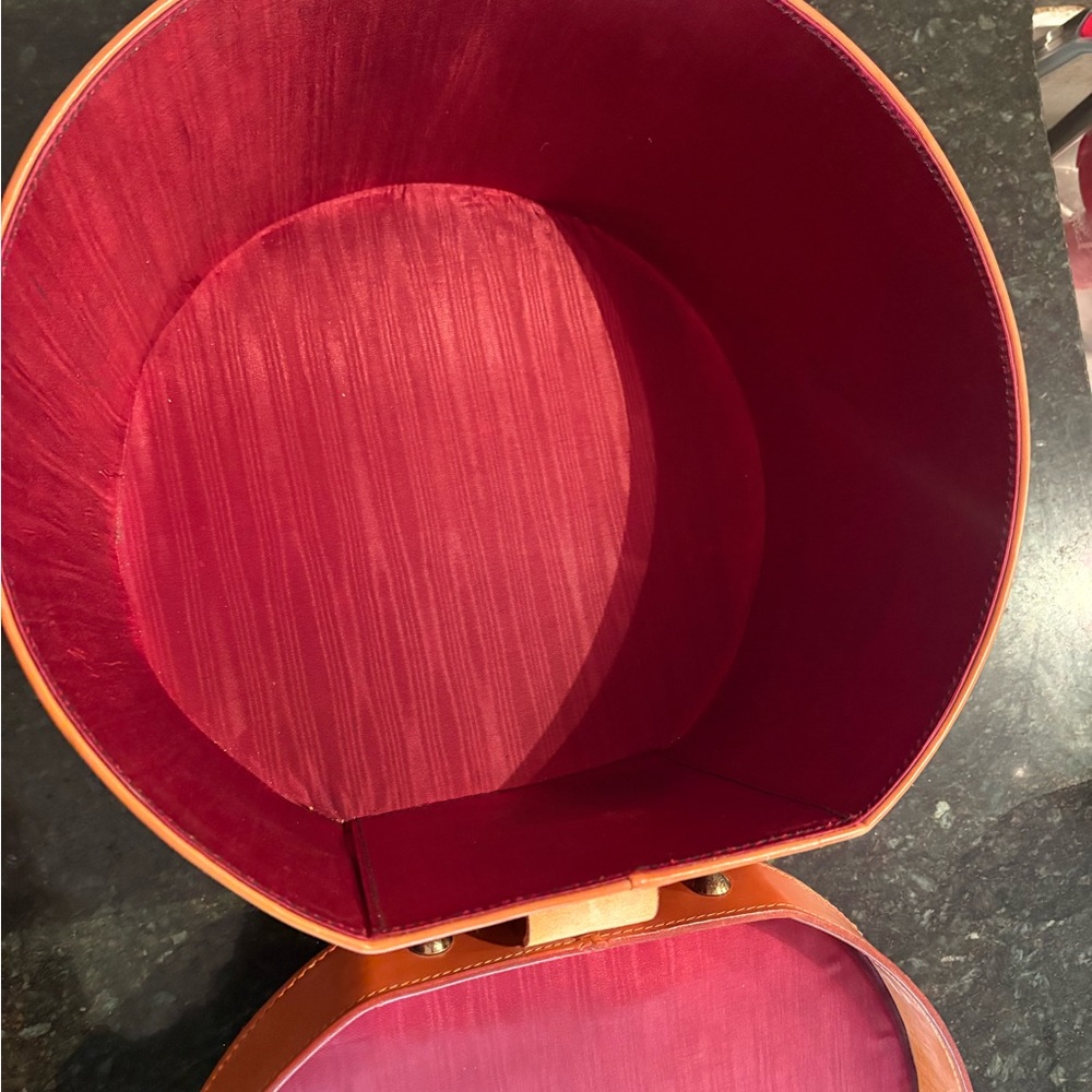 Cognac Leather Rounded Storage Box - Picture 10 of 10